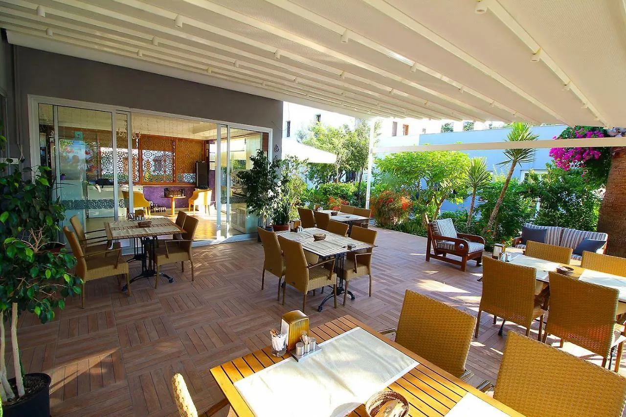 The Losh Hotel 4*, Yalikavak
